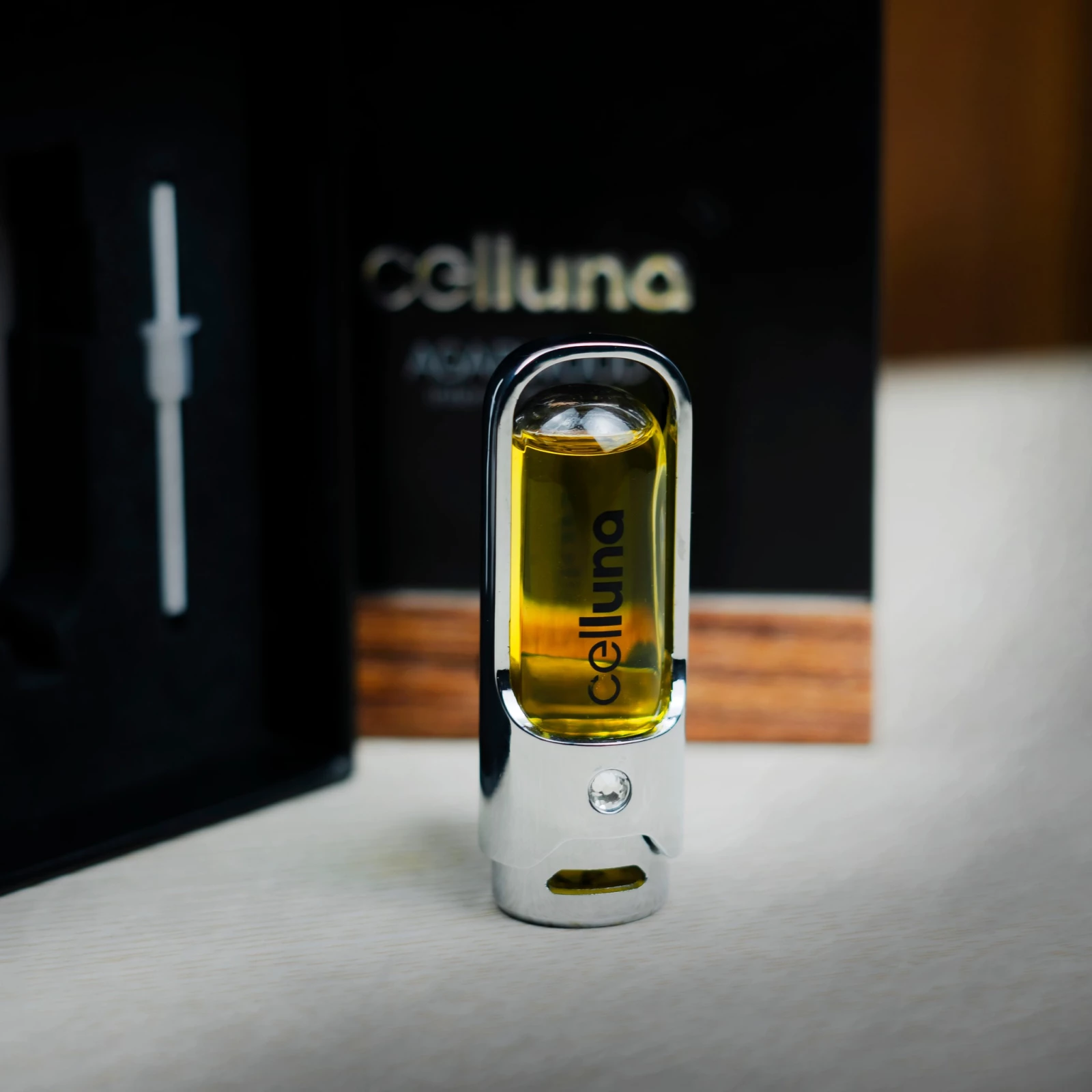 Nước hoa ô tô Celluna Agarwood cao cấp tinh dầu hương trầm